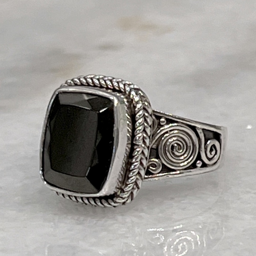 Silver Shungite Sterling Silver Scrolled Braided Design Ring - Picture 4 of 12